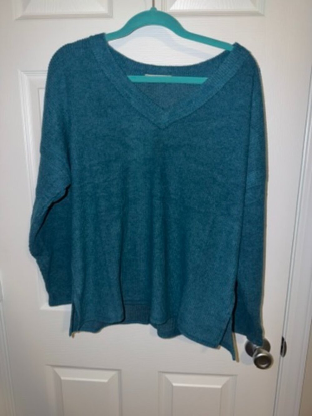 Zenana Teal Oversized V-Neck Sweater L NWOT